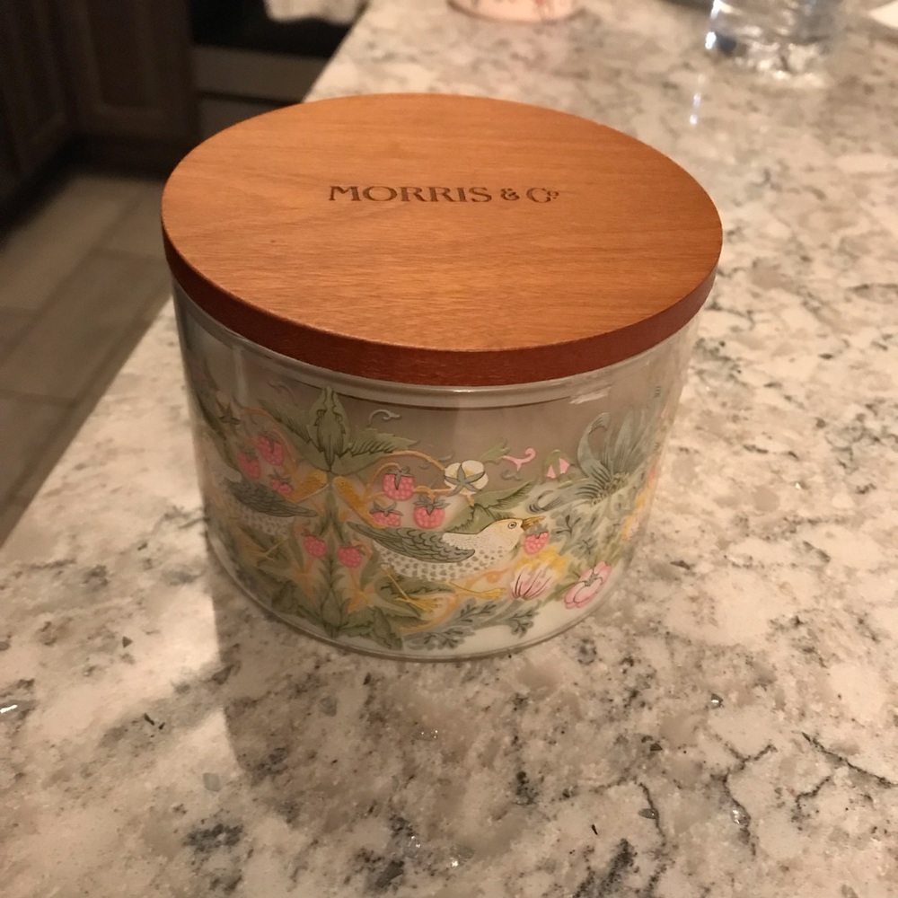 Morris & Co. classic citrus candle 15oz